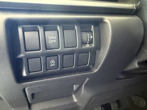 Used 2024 Subaru Forester Premium AWD/4WD image 47