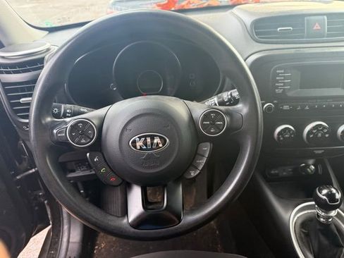 Used 2016 Kia Soul image 16