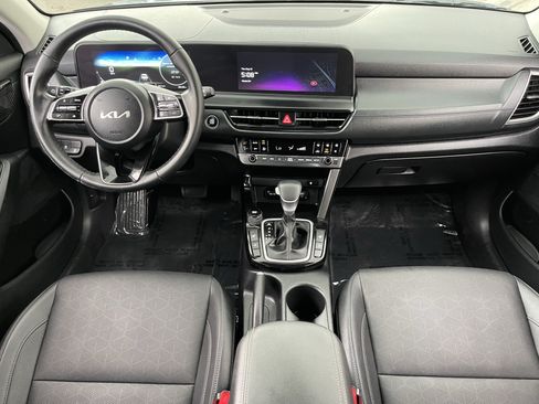 Certified 2024 Kia Seltos EX FWD image 14