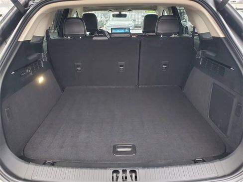 Certified 2023 Lincoln Nautilus Reserve image 35