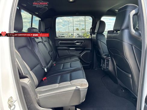 Used 2025 RAM 1500 Laramie AWD/4WD image 19