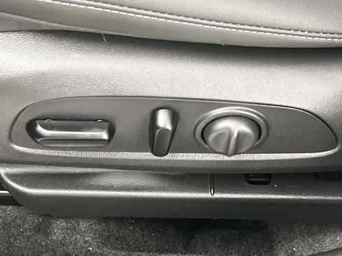 Used 2024 Buick Envista Preferred w/ Convenience I Package image 12