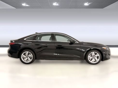 Used 2025 Audi A5 2.0T Premium w/ Convenience Package image 8