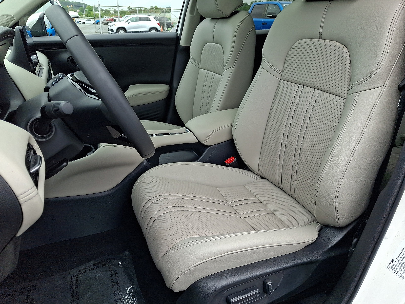 Used 2024 Honda HR-V EX-L image 13