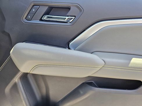 New 2026 Chevrolet Colorado ZR2 w/ ZR2 Bison Edition AWD/4WD image 8