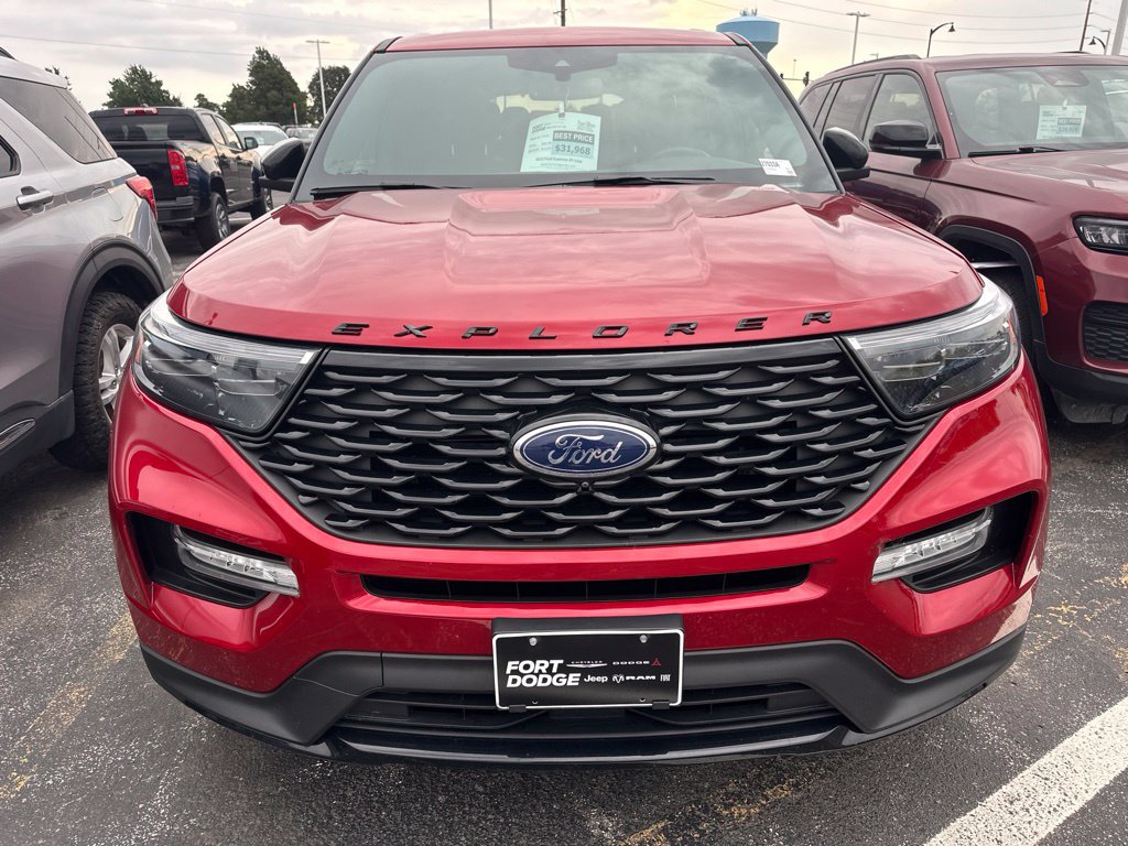 Used 2022 Ford Explorer ST-Line AWD/4WD image 7