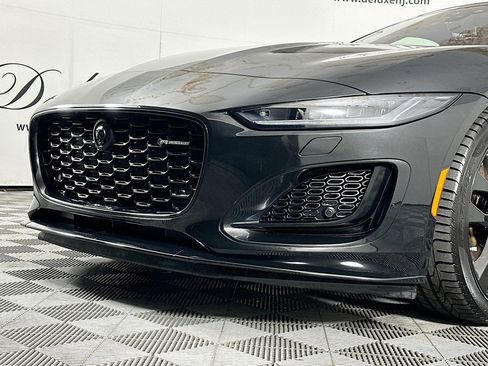 Used 2024 Jaguar F-TYPE R-Dynamic RWD image 29