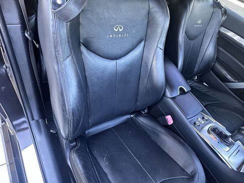 Used 2014 INFINITI Q60 Convertible w/ Premium Package image 25