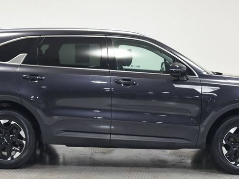 Used 2025 Kia Sorento S w/ Panoramic Sunroof Package AWD/4WD image 15