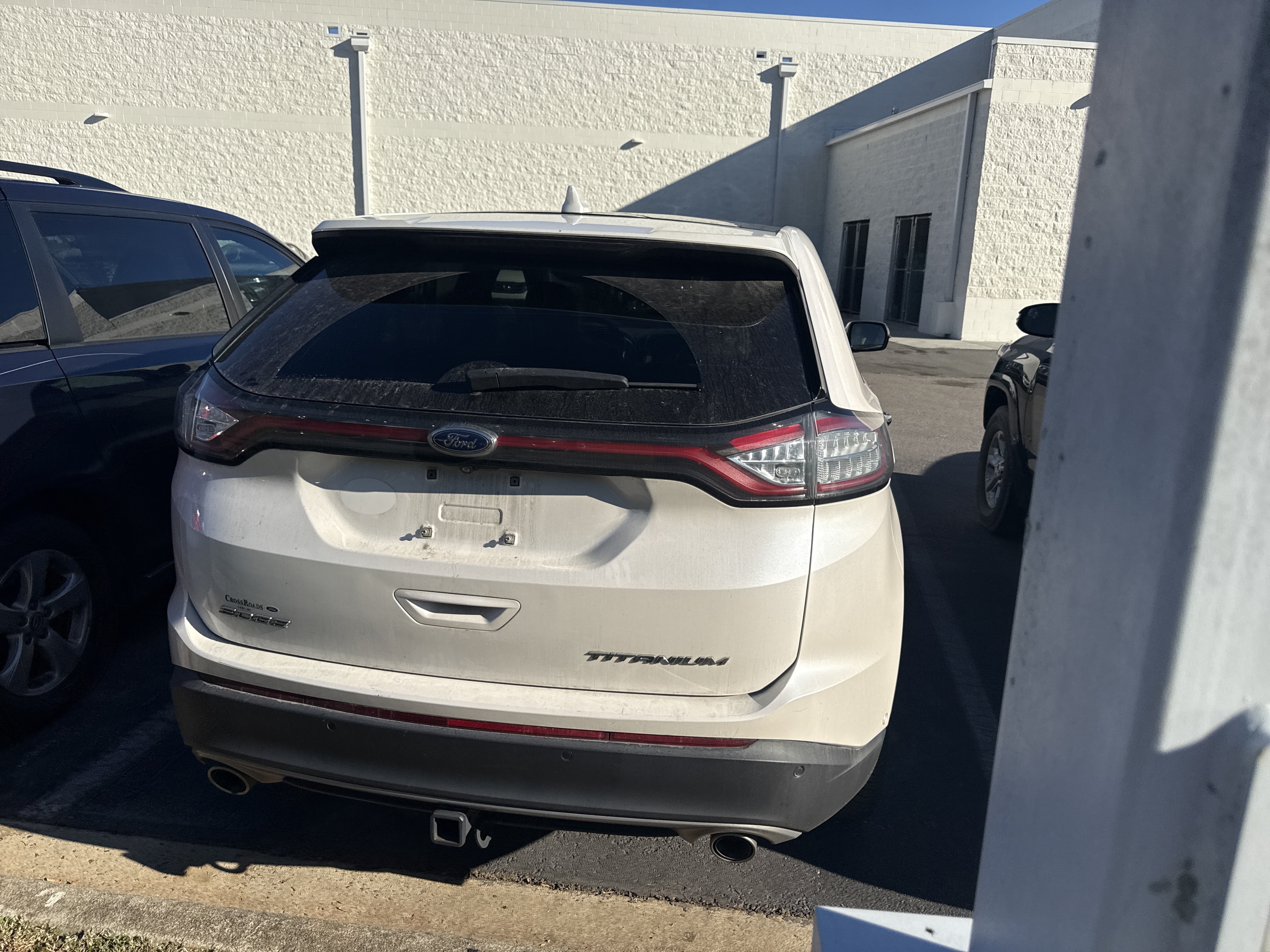 Used 2018 Ford Edge Titanium w/ Equipment Group 302A FWD image 7