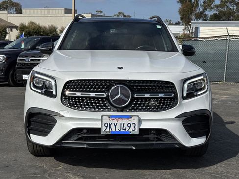 Used 2022 Mercedes-Benz GLB 250 4MATIC image 5