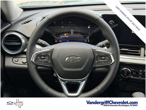Used 2026 Chevrolet Trax LT w/ Driver Confidence Package FWD image 13