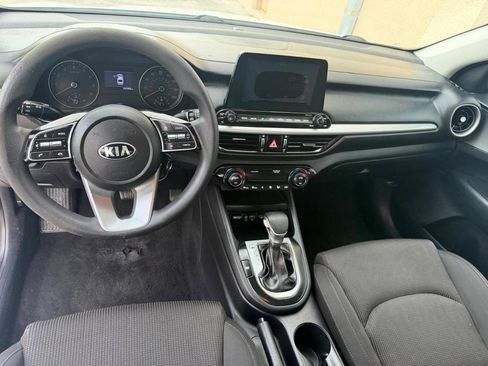 Used 2019 Kia Forte LXS FWD image 12