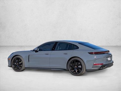 New 2025 Porsche Panamera image 3
