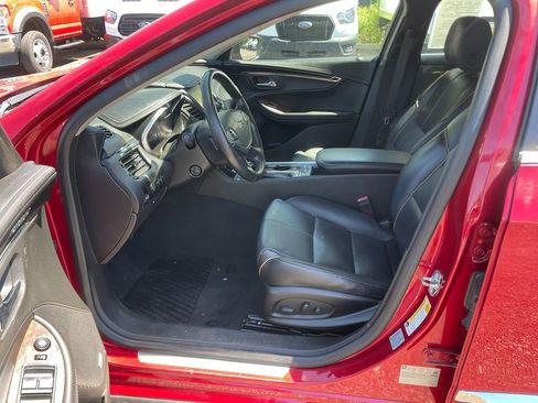 Used 2015 Chevrolet Impala LTZ FWD image 12