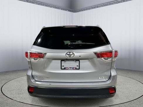 Used 2015 Toyota Highlander Plus image 34