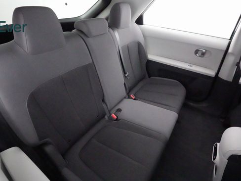 Used 2024 Hyundai Ioniq 5 SEL image 9