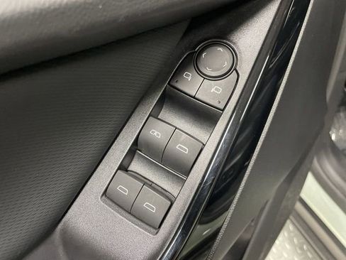 Used 2025 Chevrolet Equinox LT w/ Convenience Package II AWD/4WD image 13