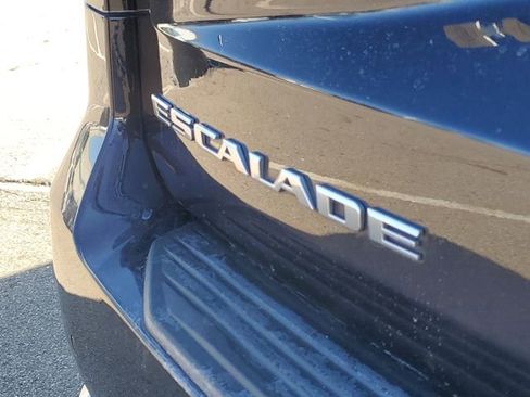 Certified 2024 Cadillac Escalade ESV Premium Luxury image 32