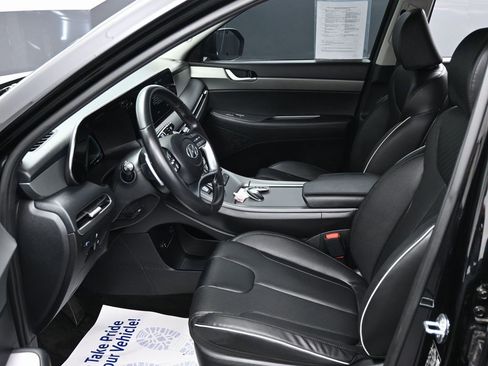 Used 2024 Hyundai Palisade SEL image 17