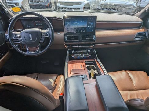 Used 2022 Lincoln Navigator L Reserve w/ Monochromatic Package AWD/4WD image 22