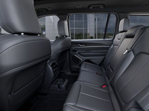 New 2026 Jeep Grand Cherokee L Limited w/ Limited Altitude Package AWD/4WD image 23