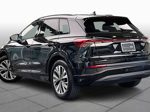 Used 2025 Audi Q4 e-tron Premium Plus w/ Premium Plus image 11