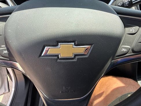 Used 2024 Chevrolet Equinox LS FWD image 27