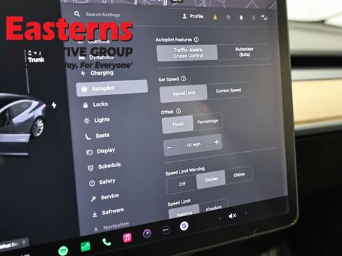 Used 2018 Tesla Model 3 Long Range image 15