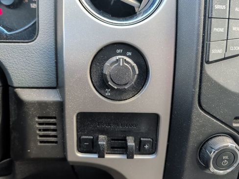 Used 2013 Ford F150 XLT w/ Luxury Equipment Group image 12