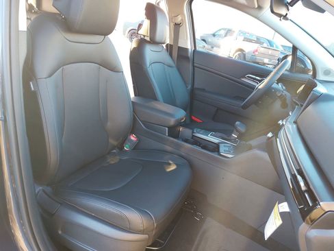 New 2026 Kia Sportage SX image 10