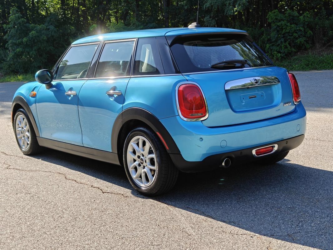 Used 2018 MINI Cooper 4-Door Hardtop FWD image 5