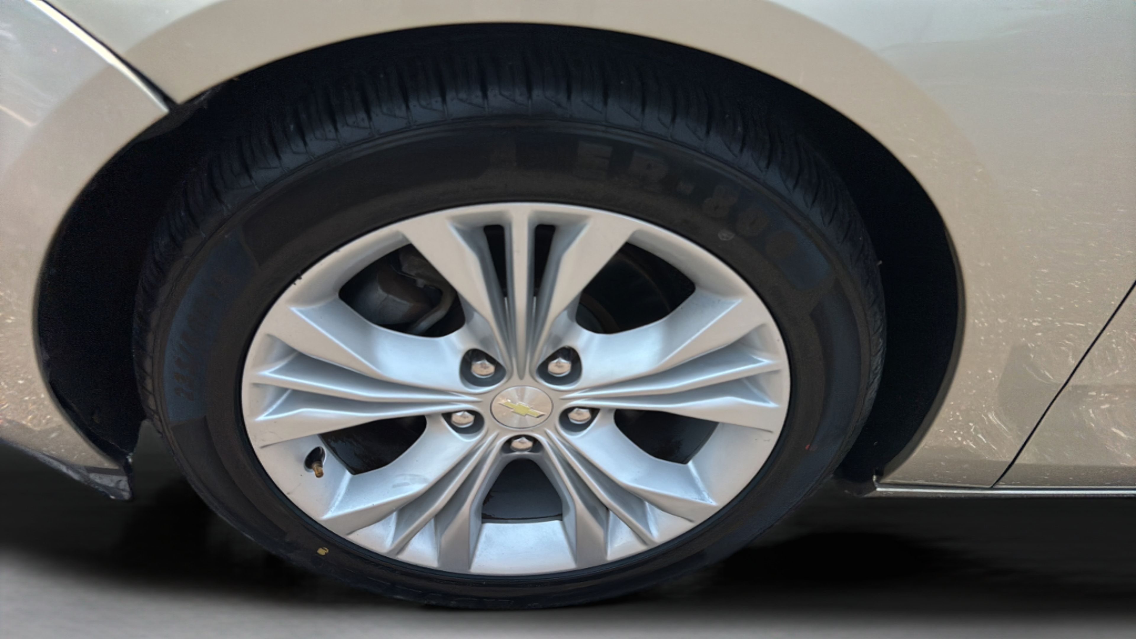 Used 2014 Chevrolet Impala LT w/ Premium Seating Package FWD image 30