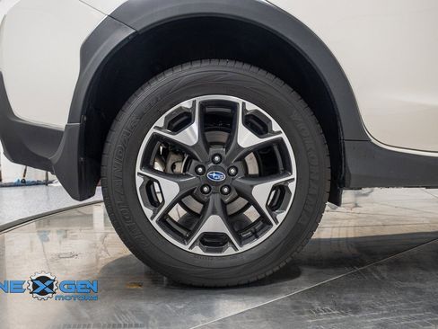 Used 2020 Subaru Crosstrek 2.0i Premium w/ Moonroof Package 2 AWD/4WD image 45