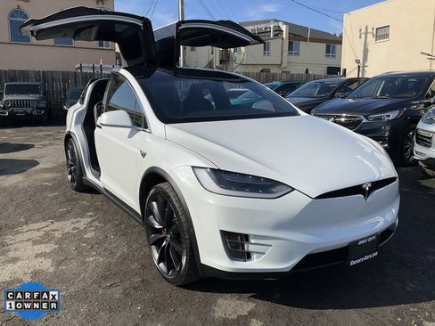 Used 2019 Tesla Model X P100D image 82