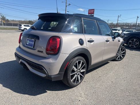 Used 2024 MINI Cooper S FWD image 6