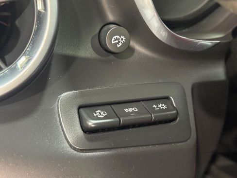 Used 2016 Chevrolet Camaro SS RWD image 35