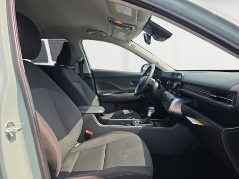 Used 2024 Hyundai Kona SEL AWD/4WD image 16