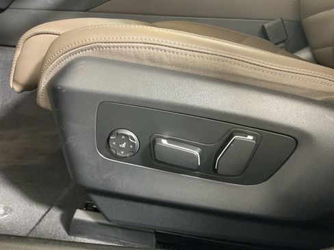 Certified 2024 BMW 530i xDrive w/ M Sport Package image 21