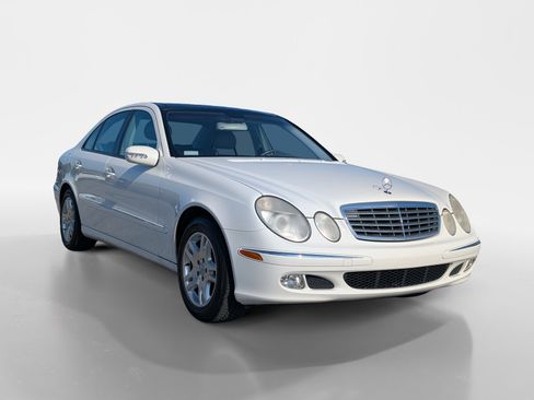 Used 2004 Mercedes-Benz E 320 Sedan image 2