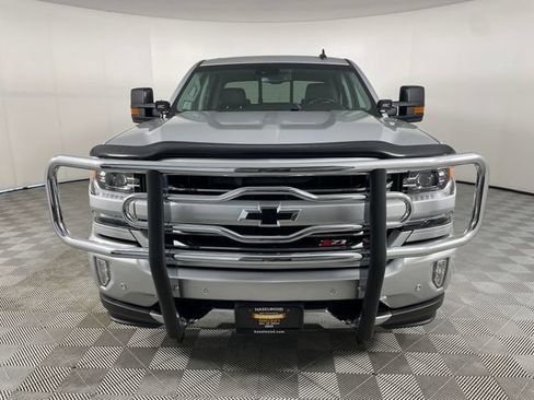 Used 2017 Chevrolet Silverado 1500 LTZ Z71 w/ LTZ Plus Package AWD/4WD image 27