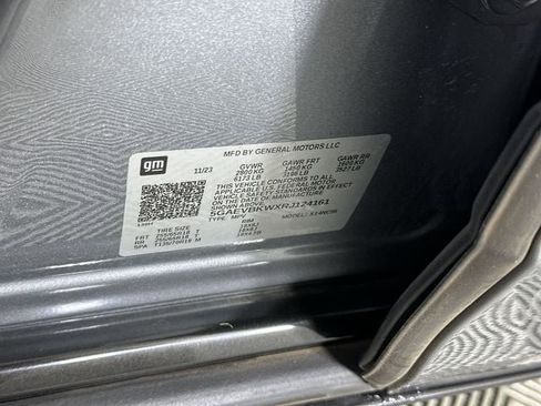 Used 2024 Buick Enclave Premium AWD/4WD image 35