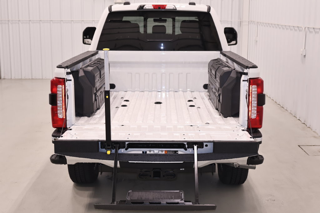 New 2027 Ford F350 King Ranch w/ Chrome Package AWD/4WD image 38