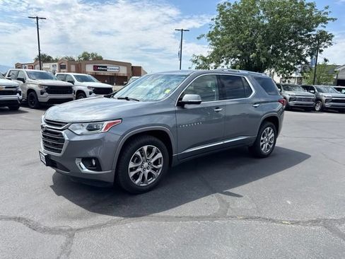 Used 2018 Chevrolet Traverse Premier AWD/4WD image 2