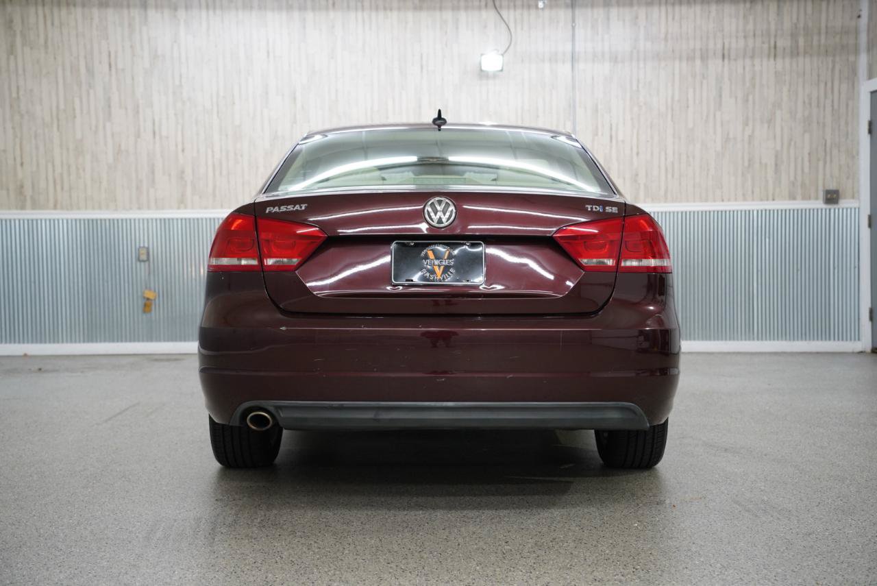 Used 2013 Volkswagen Passat TDI SE FWD image 8