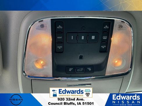 Used 2013 Jeep Grand Cherokee Overland Summit AWD/4WD image 37