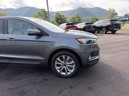 Used 2024 Ford Edge Titanium AWD/4WD image 4