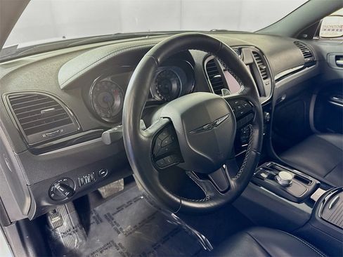 Used 2022 Chrysler 300 S w/ Comfort Group image 9