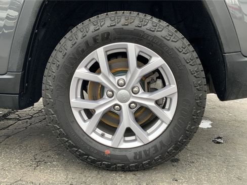 Used 2022 Jeep Grand Cherokee L Limited image 29