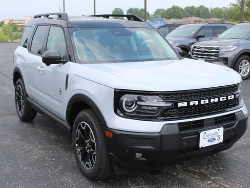 New 2026 Ford Bronco Sport Outer Banks w/ Outer Banks Tech Package+ AWD/4WD image 8